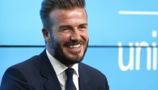 Бекъм към Флорентино Перес: Долу ръцете от Анчелоти!