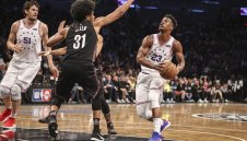 И без Ембийд Филаделфия срази Бруклин