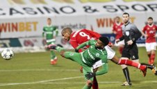 Дъжд от пачки на "Армията"! Китайци чупят касата за (В)Каранга