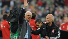 Снаряди и невиждани бижута: Бекенбауер вкарваше красиво + ВИДЕО