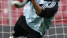 Тевес иска да се пребори с Меси, Игуаин и Милито за титулярното място