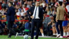 Валверде пое отговорността за резила: Далеч от дома сме посредствени