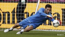 Уго Лорис: Изпълнени сме с увереност преди мача с Англия