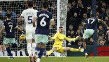 Расистки скандал в Англия