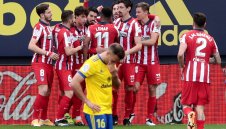 Луис Суарес дърпа Атлетико Мадрид към титлата