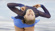 Златните медалисти на Русия с джипове за над 110 бона