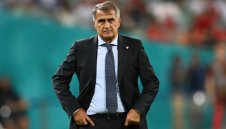 Легендарен турчин стана треньор на Бешикташ