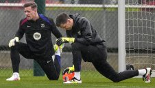 Тер Стеген се завръща за Барса