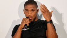 Джошуа се поти здраво за реванша срещу дебеланкото Руис