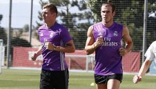 Зидан реши да запази Бейл и Кроос