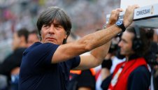 Йоги: В момента играем като средняци