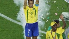 Кафу иска титлата