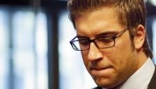 Корумпиран рефер се връща на терена като футболист