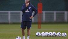 Ходжсън: Бейл да внимава какво говори