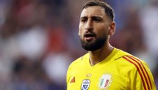 Легенда на Италия защити Донарума