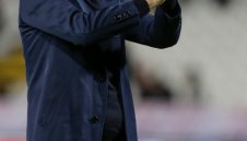 Почетино в ПСЖ е нож с две остриета