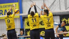 11 от 11 за Хебър, но пазарджиклии загубиха втори гейм