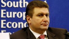 Вальо Златев води Барселона в София