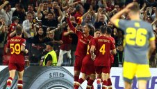 Жозе го направи отново! Рома с исторически трофей в Тирана