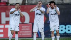 Лудогорец дръпна на върха след успех в София