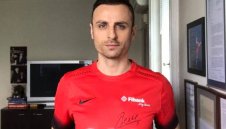 Турци искат Бербатов