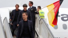 Германците кацнаха на "Внуково"