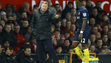 Карагър "прати" Куман в Барселона