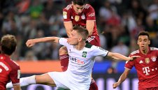 И Интер страда: Байерн опря до "жребче" заради... Барса