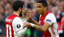 Юнайтед вади оферта за Джъстин Клуиверт