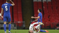 Магуайър закопа Англия на “Уембли”