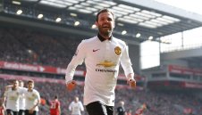 Манчестър Юнайтед приземи Ливърпул на земята