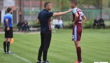 Септември дава Бенфика на съд