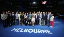 Клайстерс и Родик влизат в залата на славата