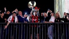 Агент 007 и един "връзкар": Как трите М-та възродиха Милан