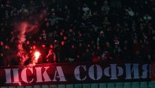 Феновете на ЦСКА изкупиха билетите за Черно море