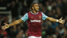 Уест Хям взе първи успех у дома