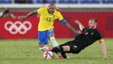 Най-титулуваният футболист в историята се предложи на Барса