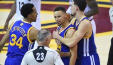 Стив Кър бесен на съдиите, но призна предимството на Кавс