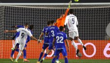 "Осакатен" Реал не срещна проблеми срещу Хетафе и изпревари Барсa