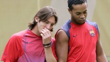 Лео с емоционално послание към "пенсионера" Роналдиньо