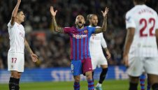 Шави иска Дани да остане, но Барса гони Алвеш?