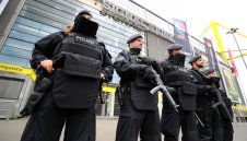 Меркел е ужасена от взривовете в Дортмунд 