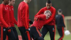 Луис ван Гаал ще даде шанс на Джеси