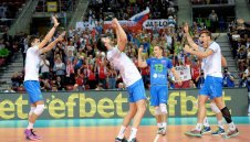 Словения хвърли нова бомба, ще играе на финала на Евро 2015!