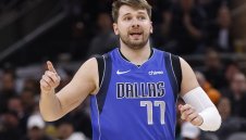 Лука се развихри и Далас приземи Ракетите