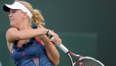 Возняцки и Стоусър с ударно начало в Индиън Уелс