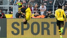 Обамеянг изпревари Левандовски в две класации