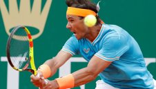 Надал се поти близо 3 часа за победа на клей срещу аржентинец