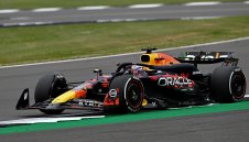 Ред Бул се отказа да боядисва колите си различно, щели да тежат повече