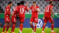 Байерн с класика срещу аматьори за Купата